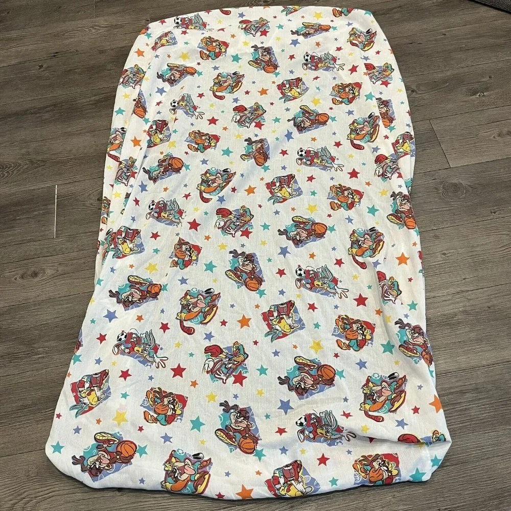 Vintage 1997 Warner Bros Looney Tunes Twin Fitted Sheet Bugs Bunny Taz Sports